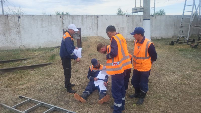 В Павлодарской дистанции электроснабжения прошли занятия по охране труда