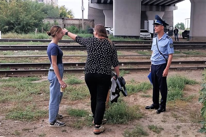 Железнодорожники и полицейские напомнили уральцам о правилах безопасности вблизи ж/д путей