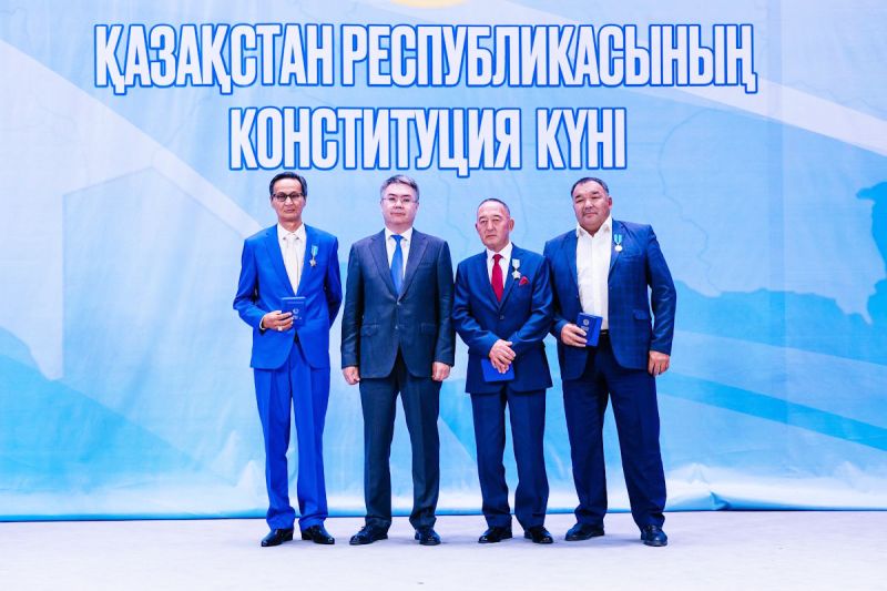 Мемлекеттік марапат табысталды