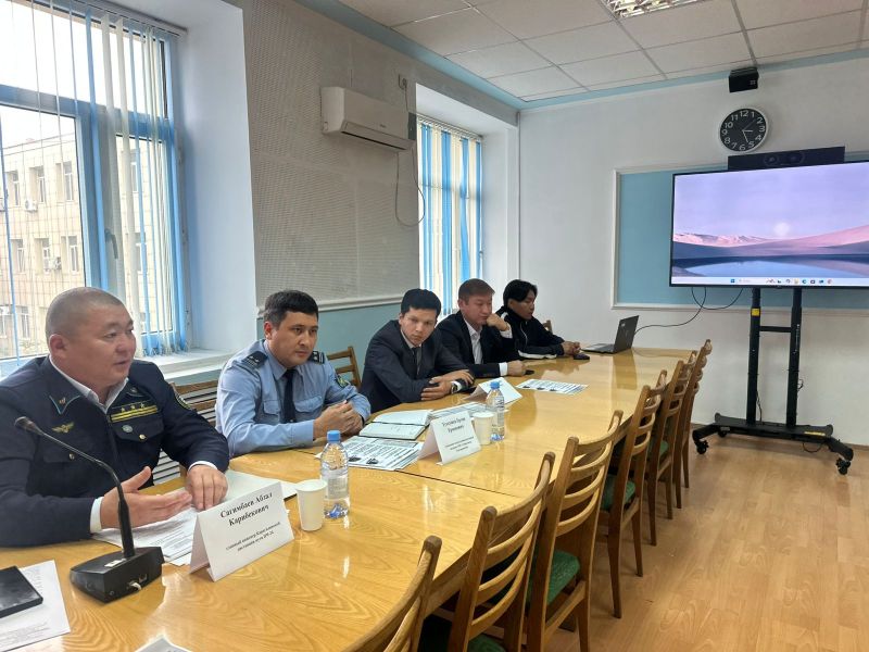 Меры безопасности вблизи железной дороги обсудили в Караганде