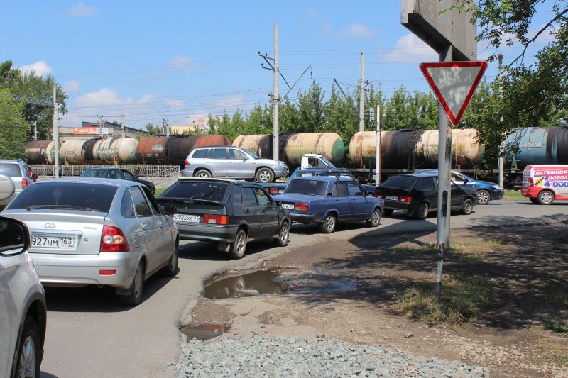 Жамбылда пойыз бен көліктің соқтығысуы жиілеп кетті