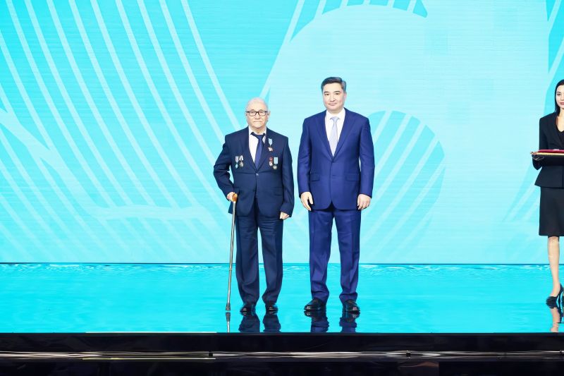 Еңбекпен өрілген өмір: Бахтарбек Жүнісовтың еңбек жолы