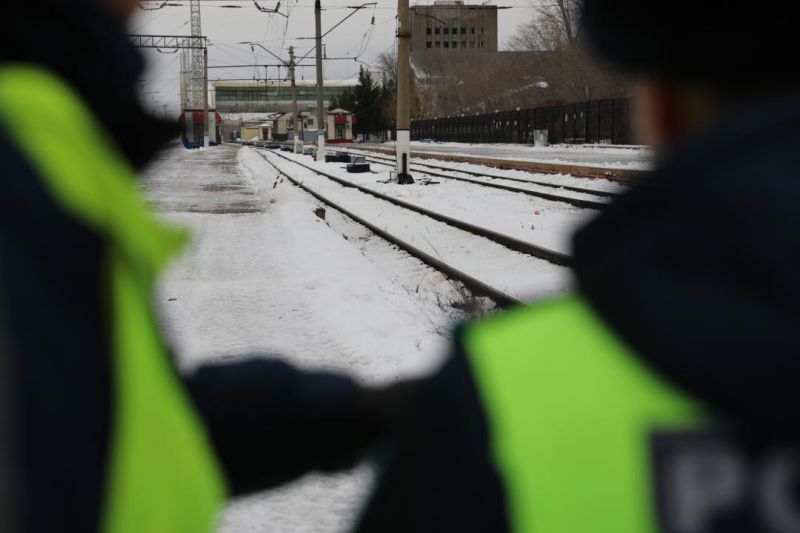 Более 3 700 казахстанцев привлекли к ответственности за нарушения на железной дороге