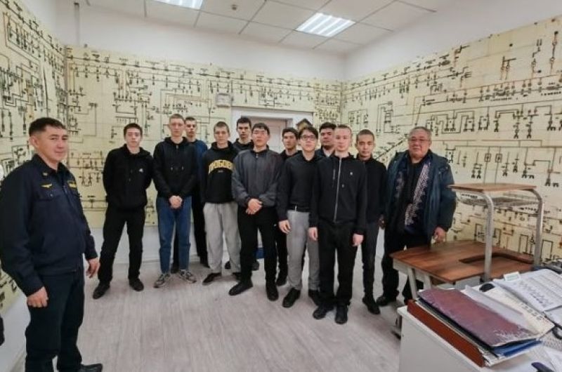 Болашақ теміржол энергетиктері Семей дистанциясының жұмысымен танысты