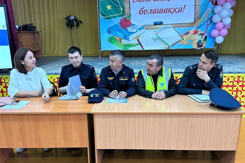 Более 120 уральских школьников прослушали лекции о соблюдении правил безопасности вблизи ж/д путей