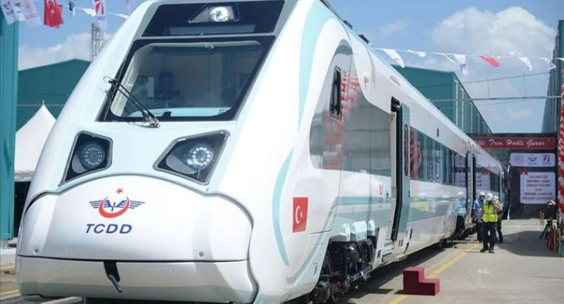 Түркия алғашқы жүрдек пойызын сынақтан өткізіп жатыр