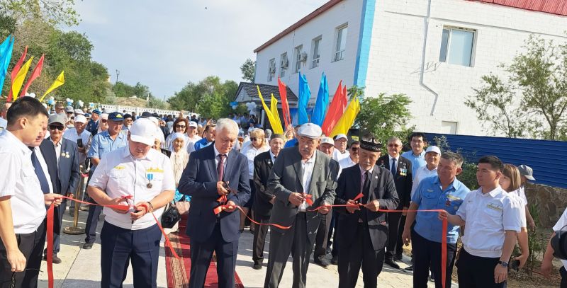 Алпыс жылдық абыройлы жол