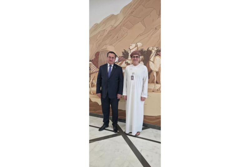 Казахстан рассматривает порты Омана для расширения экспортных маршрутов