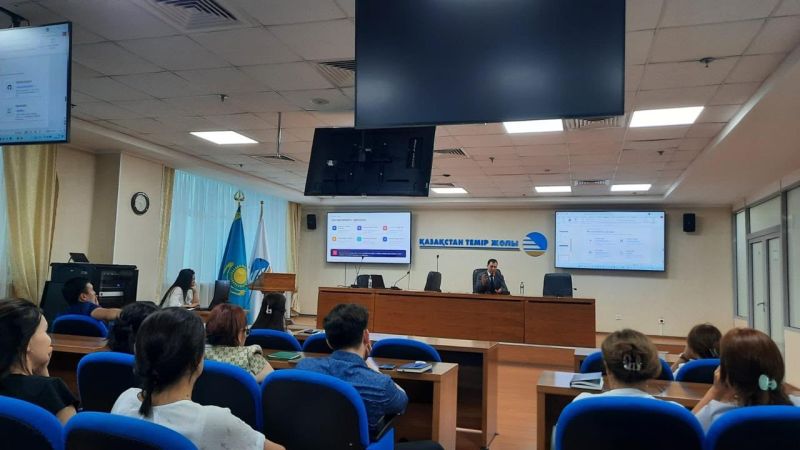 Жүк тасымалының мыңнан астам қызметкері ЖИ құралдарын игерді