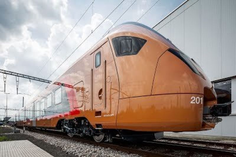 Stadler поставит для железных дорог Швейцарии еще 12 поездов Traverso