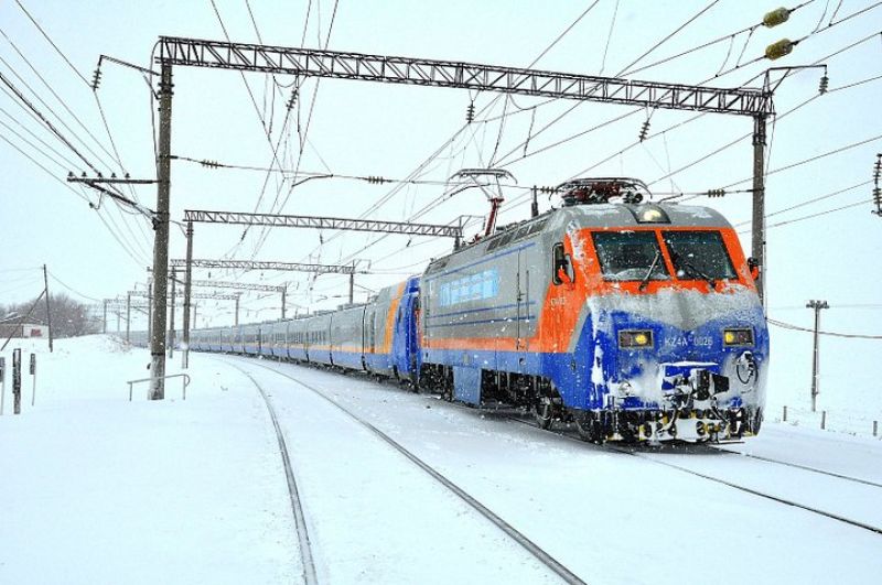 Қазақстандық теміржолшылар қолайсыз ауа райы жағдайында жолаушыларды тасымалдауды қамтамасыз етуге дайын