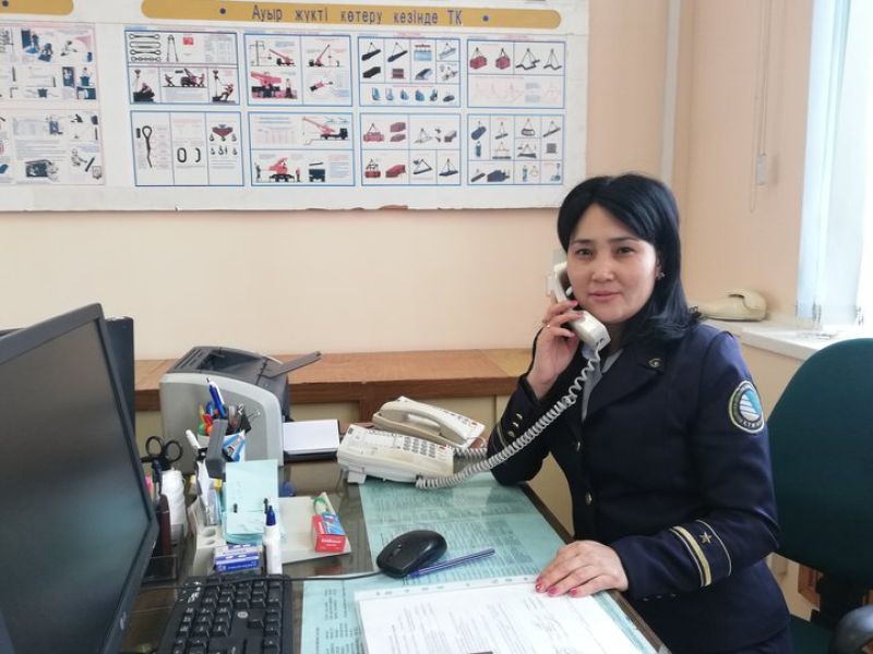 Нұргүл Жақсыбаева, еңбек қорғау инженері: Жұмысшылардың үйлеріне аман оралуына дейін қадағалап отырамыз