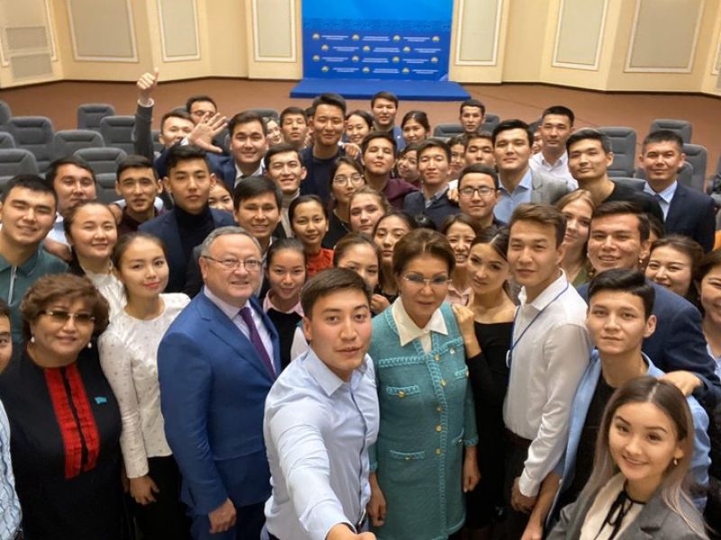 Өңір жастарымен кездесті