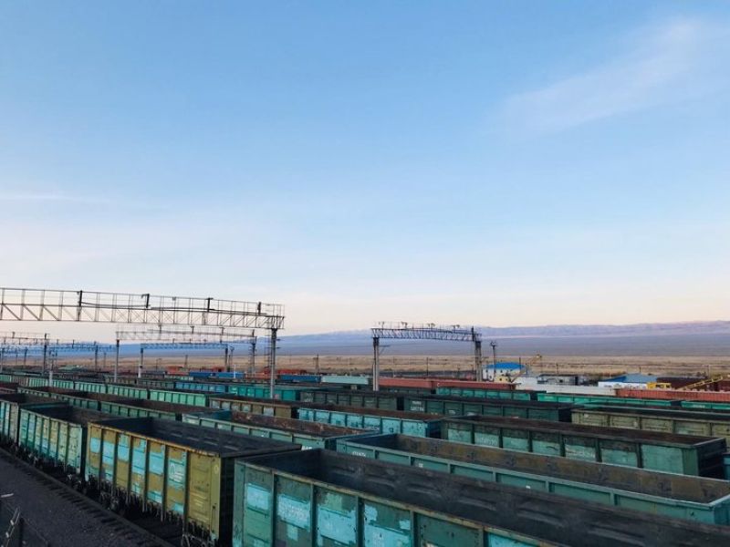 Угольные разрезы снизили погрузку