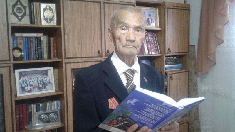 Теміржолшы һәм қаламгер