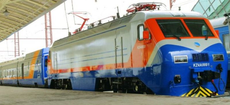 Проводники пассажирского поезда «Тұлпар-Talgo» вернули пассажиру оставленное портмоне
