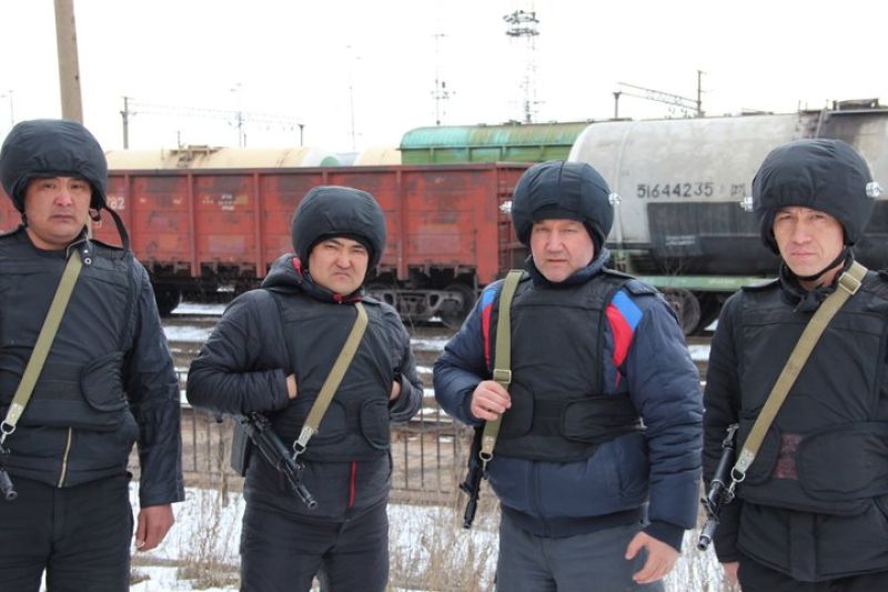 В Караганде сотрудник ВЖДО задержал и обезвредил преступника