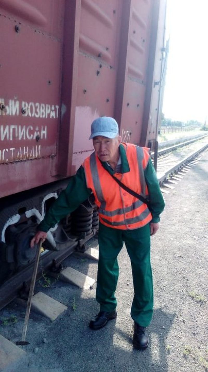 Семья железнодорожников на станции Тобол