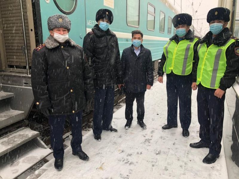Акция «Встреча на колесах» для пассажиров поезда Нур-Султан – Сарыагаш