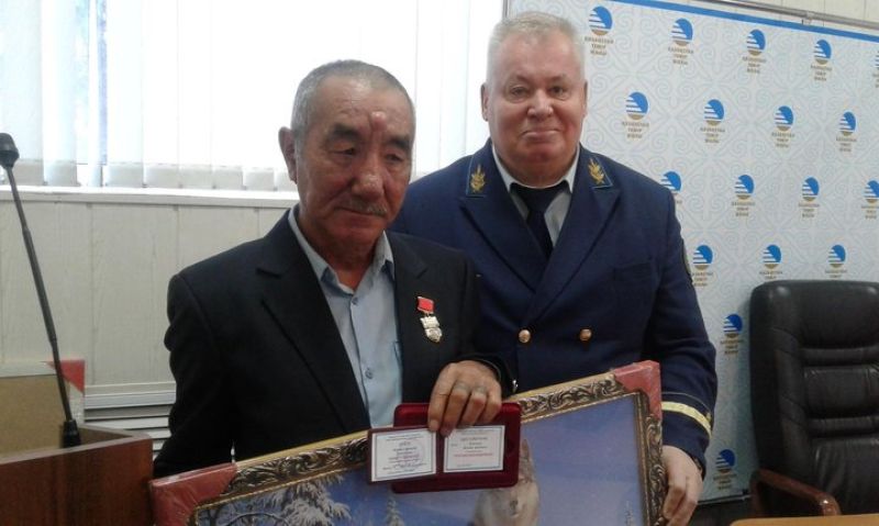 Знаком «Почетный железнодорожник» отмечены сотрудники Костанайского региона
