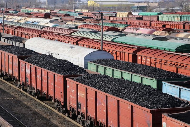 19 млн тонн груза погружено в январе по сети ҚТЖ
