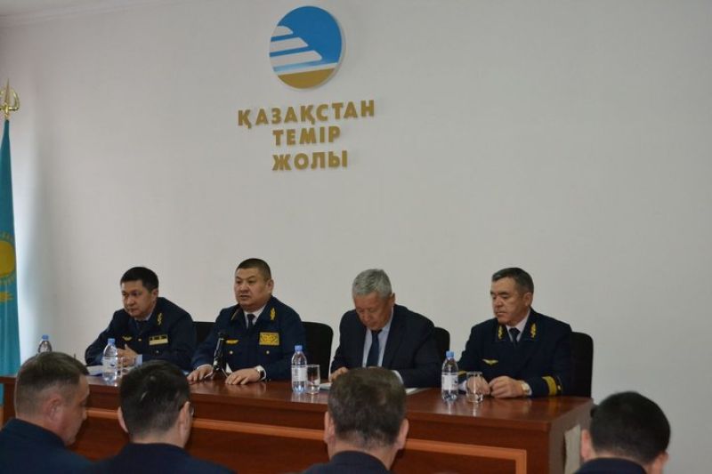 Келелі кеңес: төртеу түгел болса...