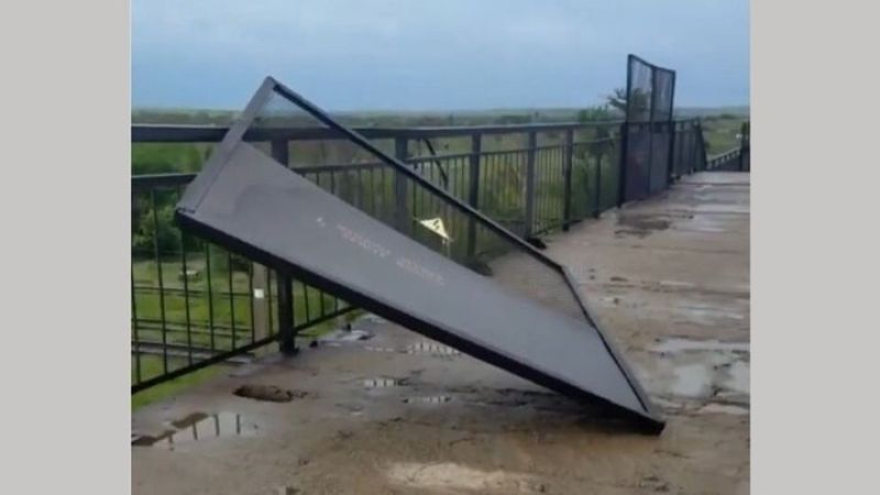 Последствия ураганного ветра в Карагандинской области