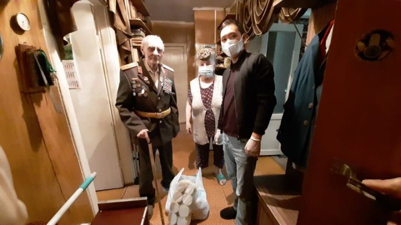Кокшетауские железнодорожники помогли 40 ветеранам ВОВ из Петропавловска