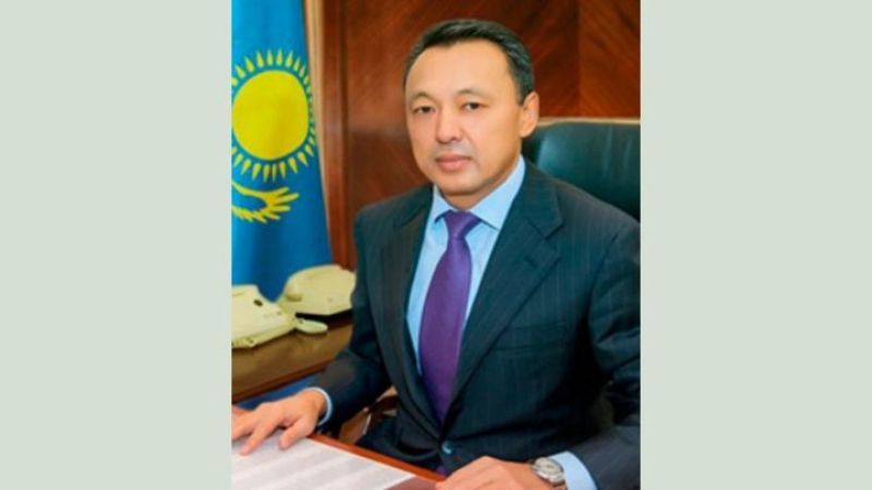 Сауат Мынбаев поздравил железнодорожников с профессиональным праздником