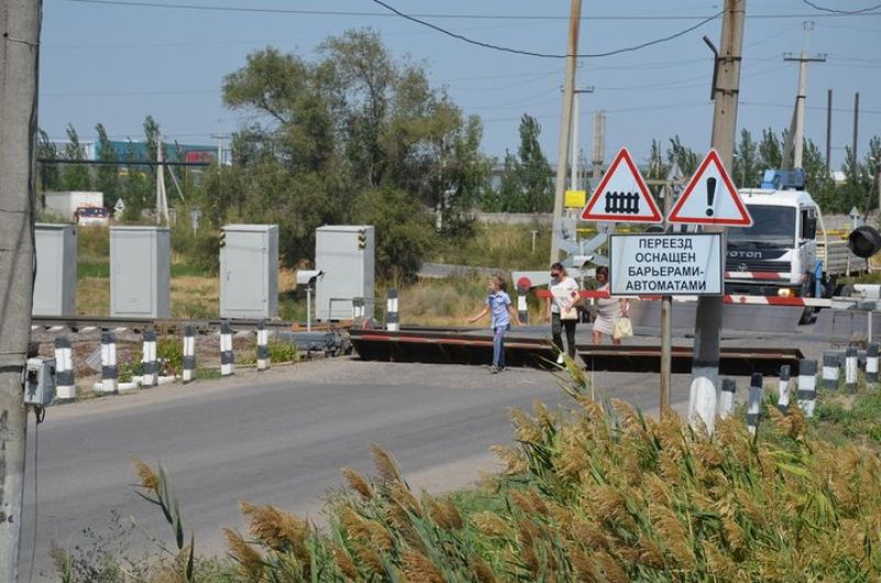 Проверили состояние железнодорожных переездов