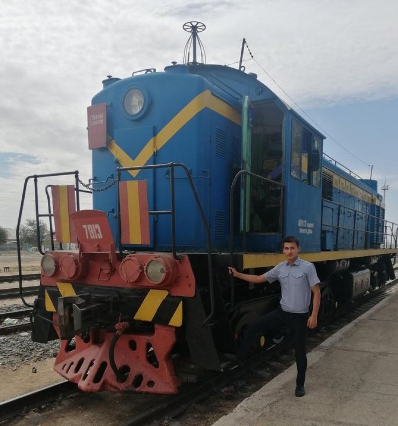 Түбікке келген түлектер