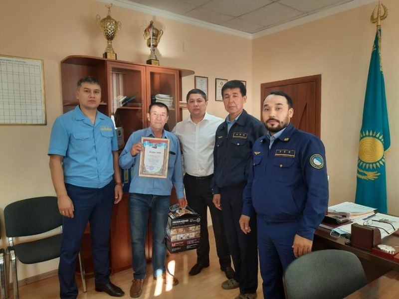 Машинист көмекшісі әріптесіне өмір сыйлады