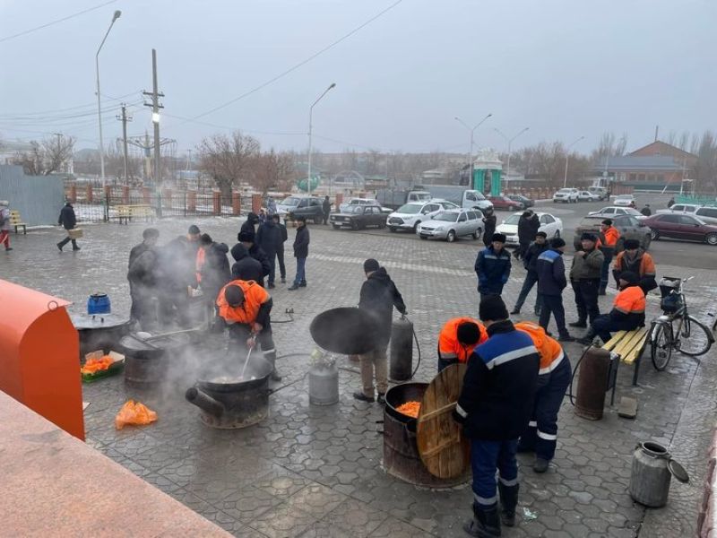 Теміржолшылар жолаушыларды жолда қалдырмады
