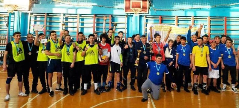 Железнодорожники Павлодара выиграли турнир по волейболу в честь 40-летия Высшего колледжа электроники и коммуникаций