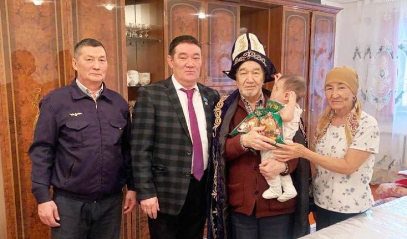 Қазалы вагон пайдалану депосы мен кәсіподақ  басшылығы ардагерлерге құрмет көрсетті