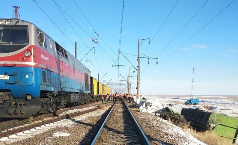 Движение поездов на участке Мойынты – Сары-Шаган полностью восстановлено