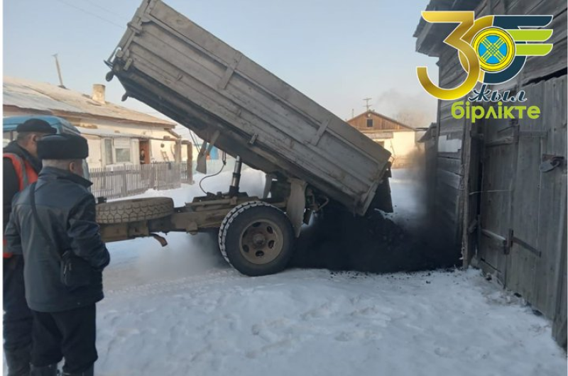 70 тонн угля доставил Казпрофтранс пенсионерам и работникам ж/д предприятий