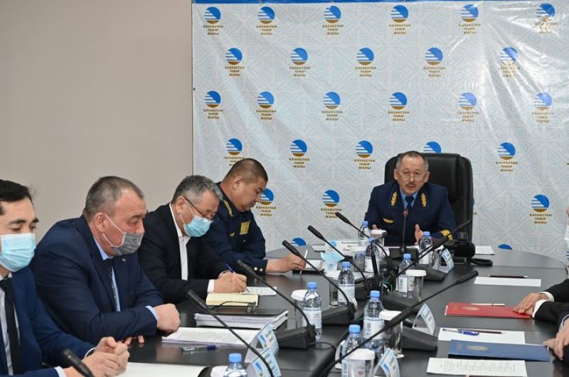 Названы регионы Казахстана, где больше всего нарушителей безопасности на ж/д транспорте