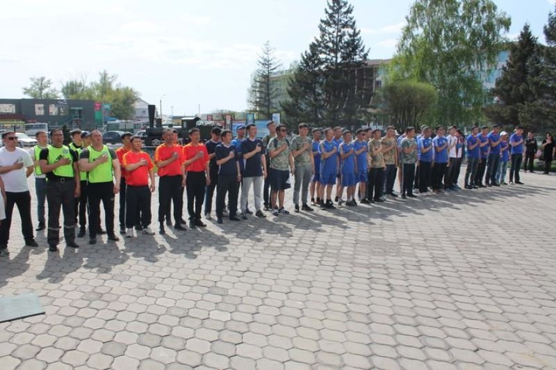 Жігітке жеті өнер де аз..