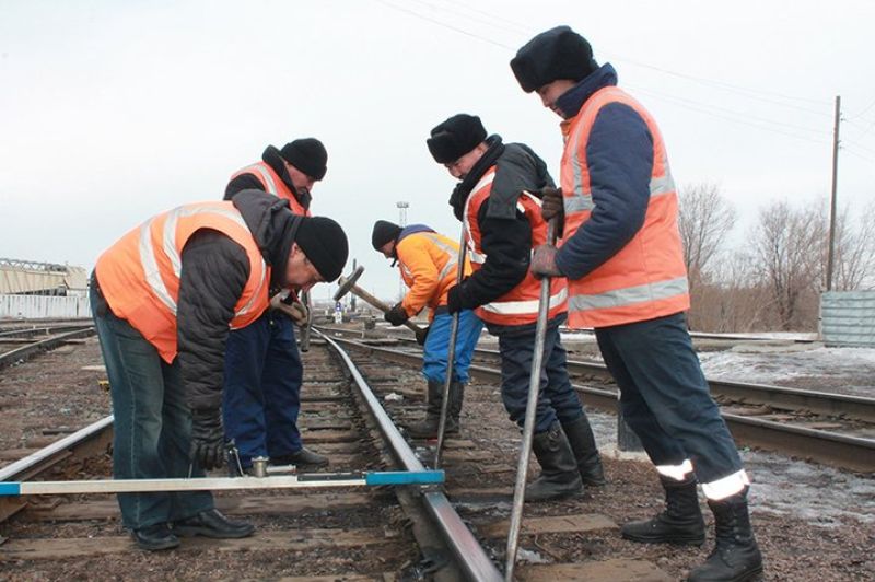 Станция жолдары жаңартылуда