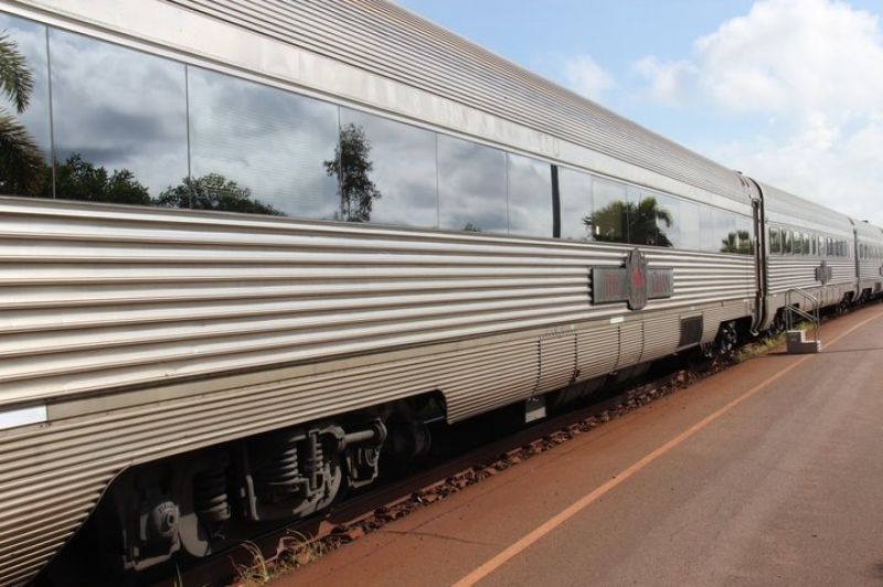 Waratah 2 серии  EMU был доставлен в Австралию