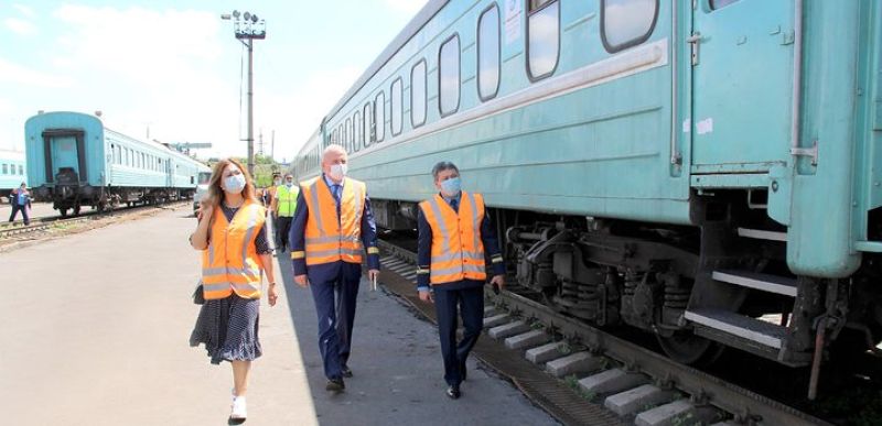 Глава АО «Пассажирские перевозки» на поезде приехал в Павлодарскую область