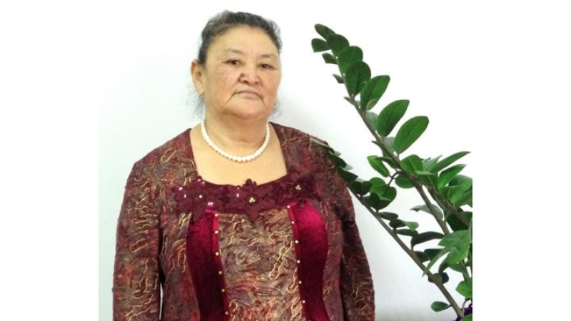 26 жыл жол жөндеуші болып жұмыс жасаған Баян апа