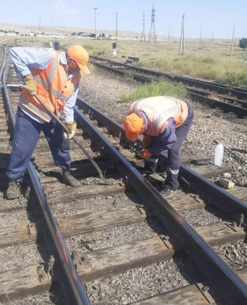 Соқпағы көп Жаңатас станциясындағы жолды күтудің қыры мен сыры