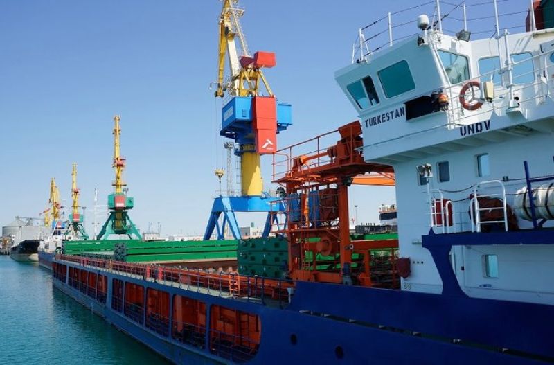 Через морской порт Актау перевезено более 2,1 млн тонн грузов