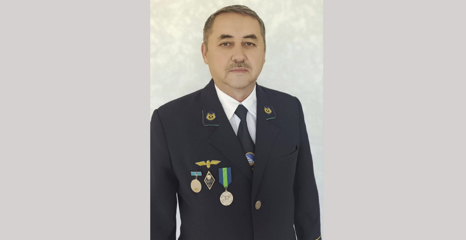 Суретті түсірген автор