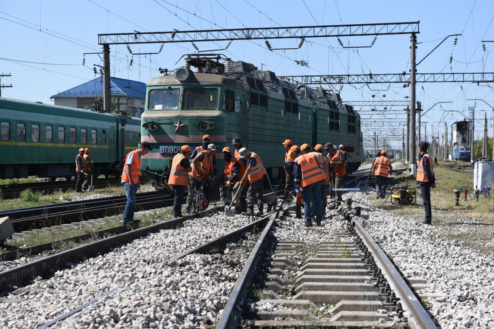 Зарплата железнодорожников будет начисляться по новой системе - ҚТЖ