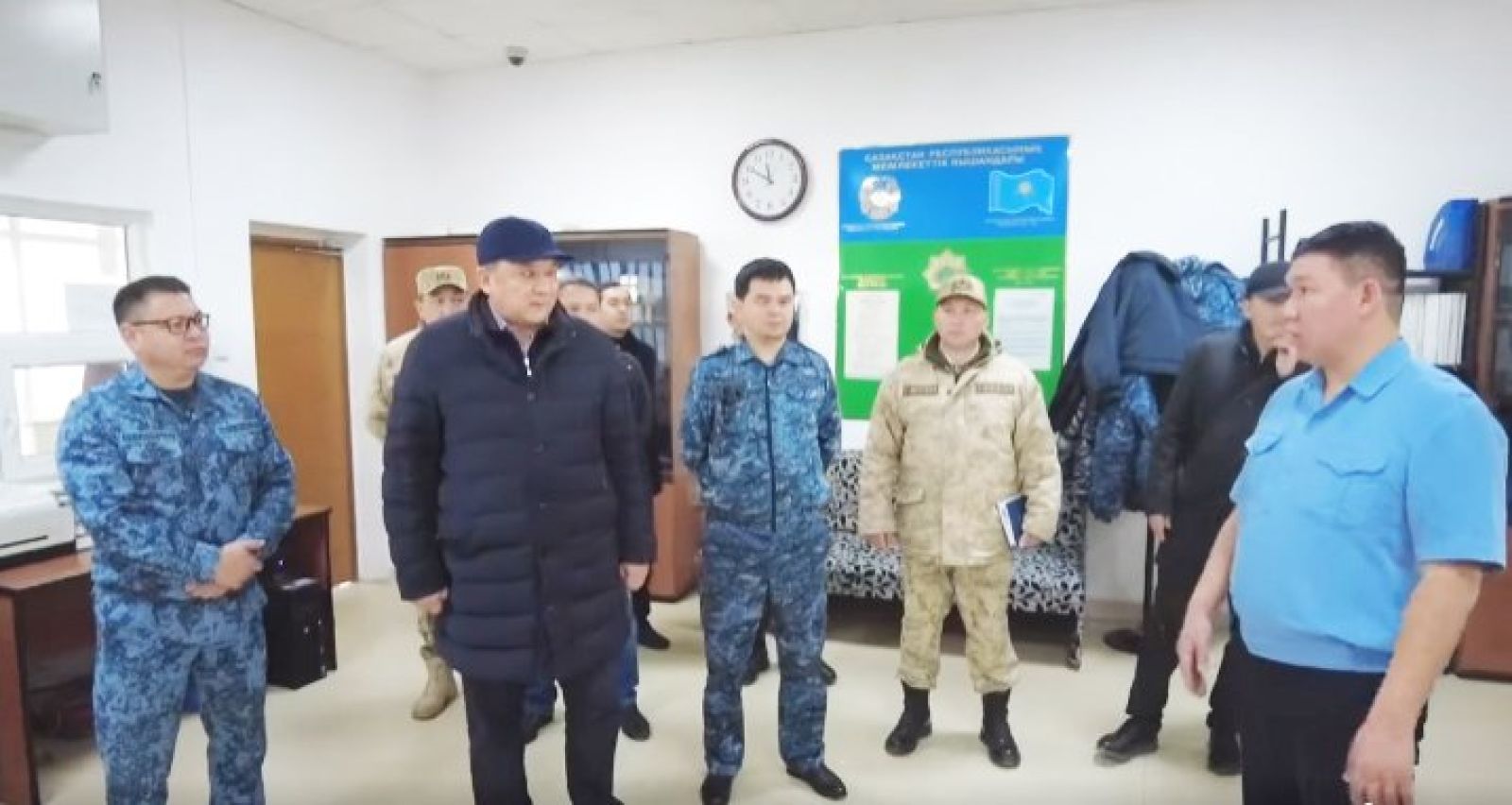 Суретті түсірген автор
