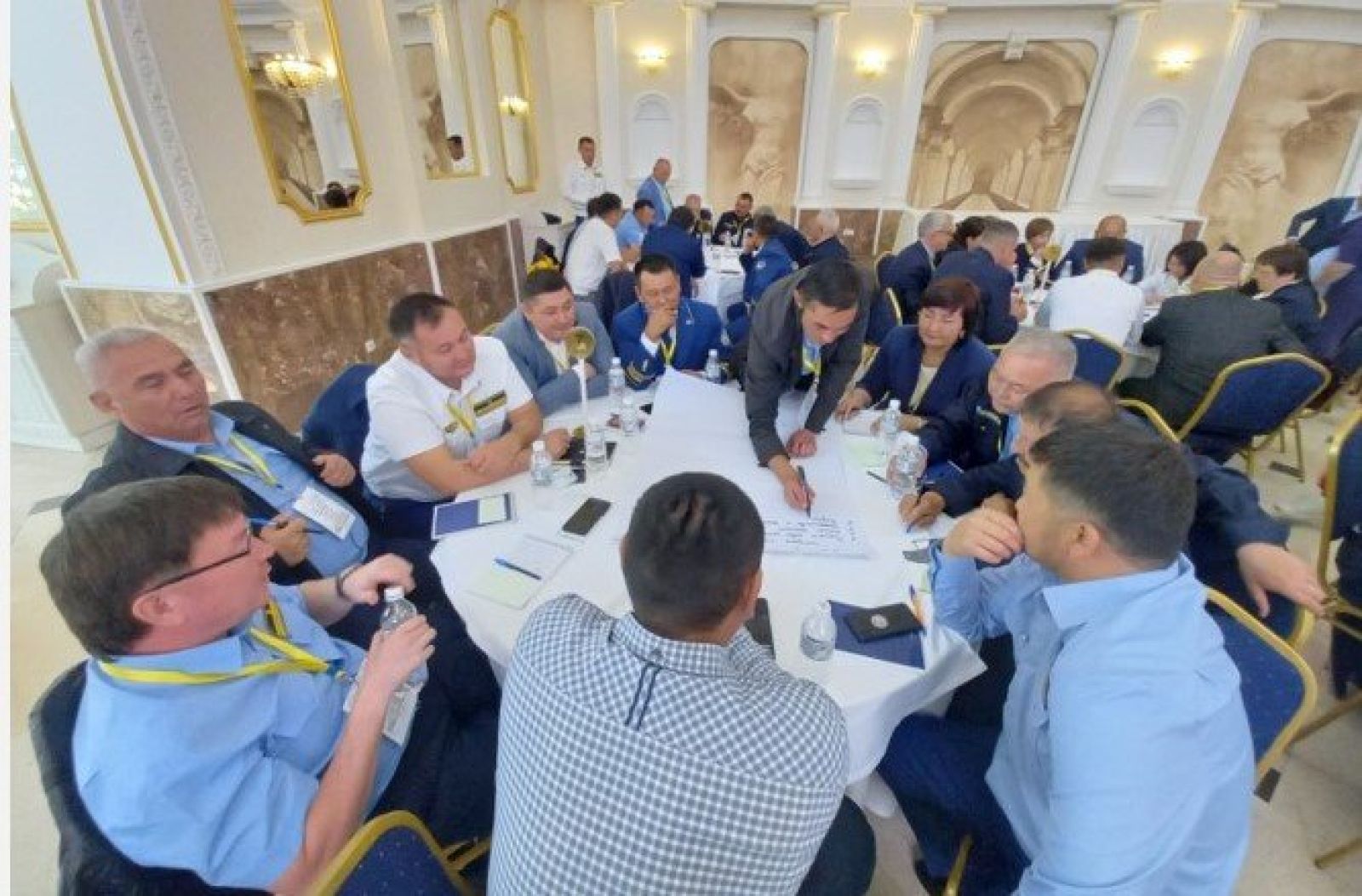 Более 200 железнодорожников прошли обучение в академии ҚТЖ