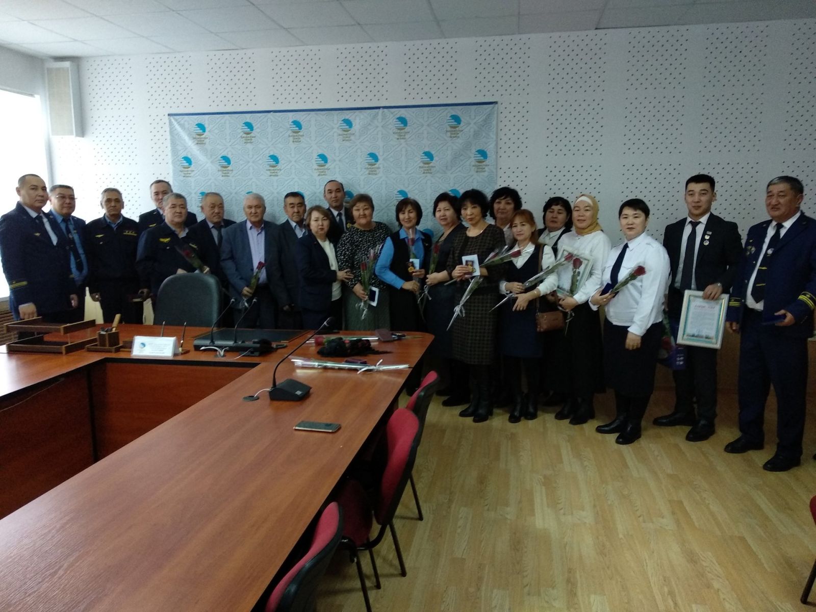 Суретті түсірген автор